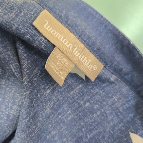 Woman Within Plus Perfect Pintuck Button Down Tunic Denim Look Stars 2x - Picture 4 of 5